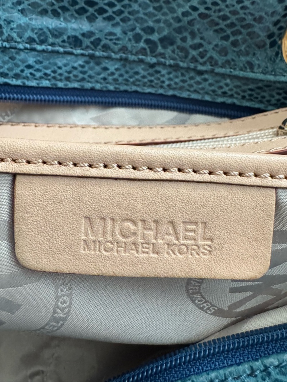 MICHAEL KORS Green Snake-skin Embossed Leather Shoulder Bag - Picture 14 of 14